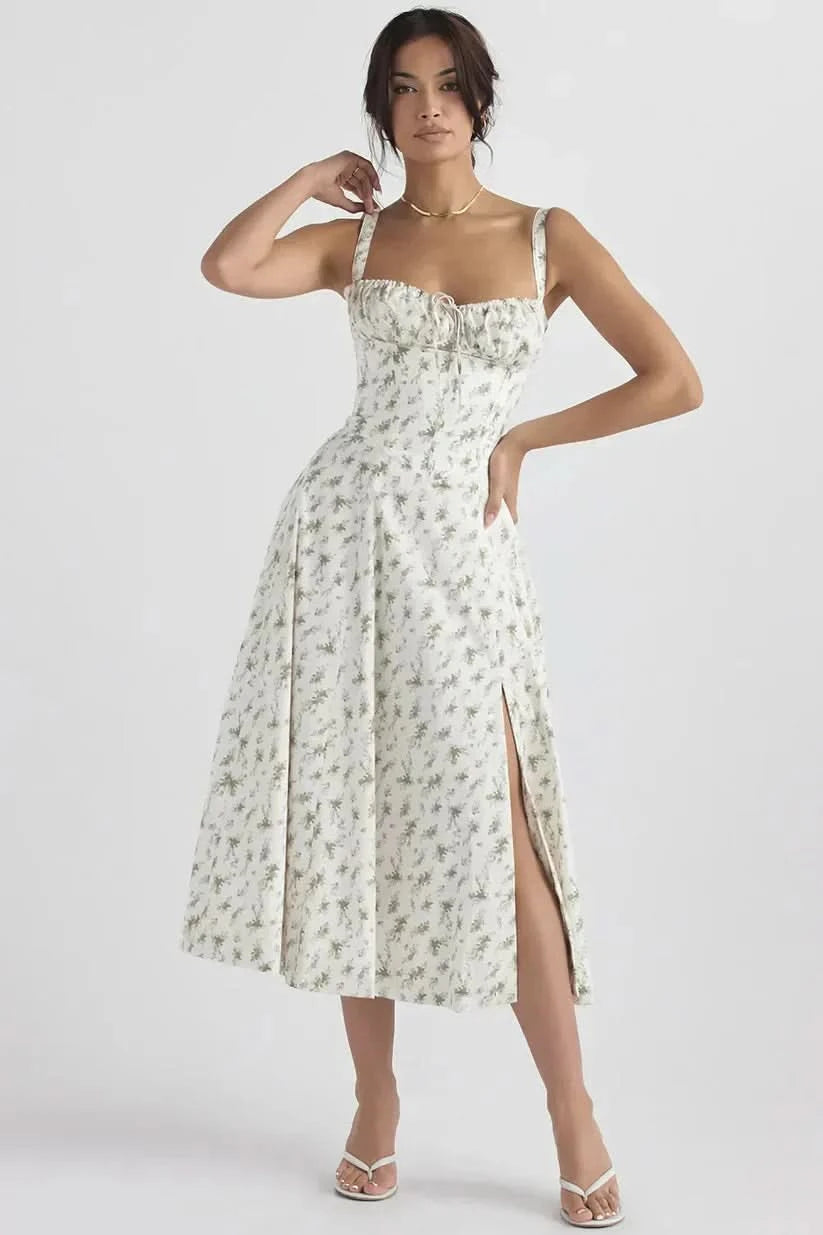 Midikleid mit Trägern und seitlichem Schlitz