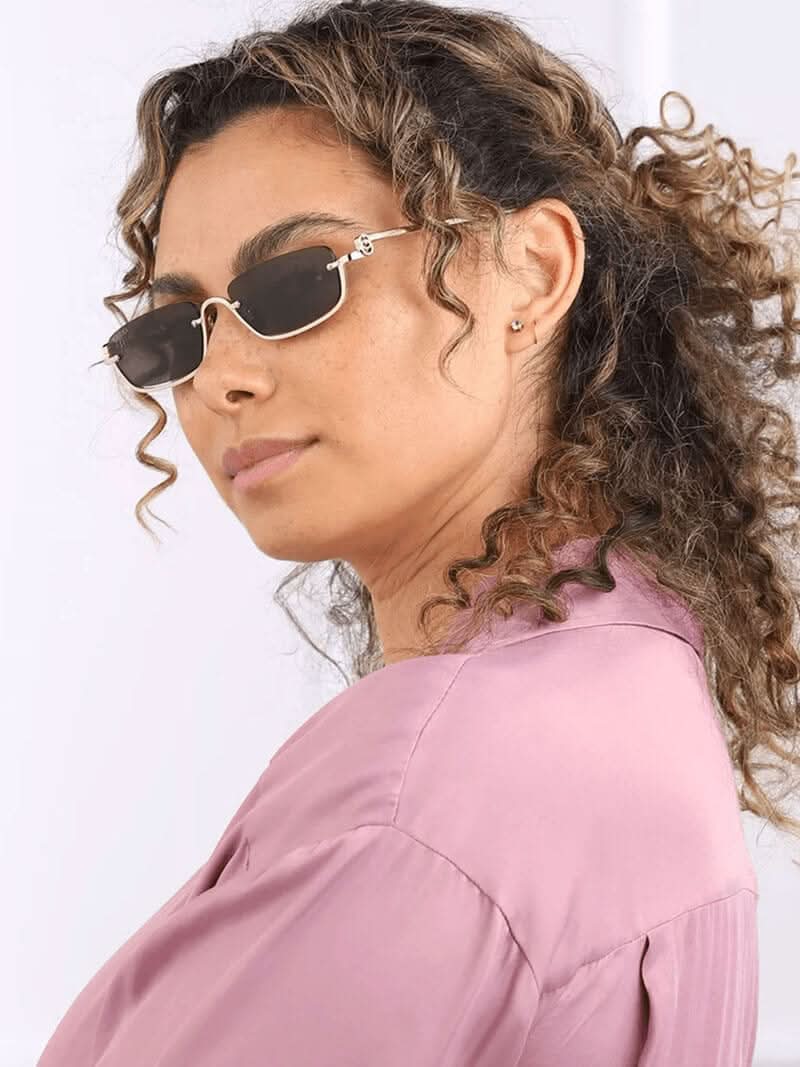 Rechteckige Sonnenbrille mit Metallrahmen