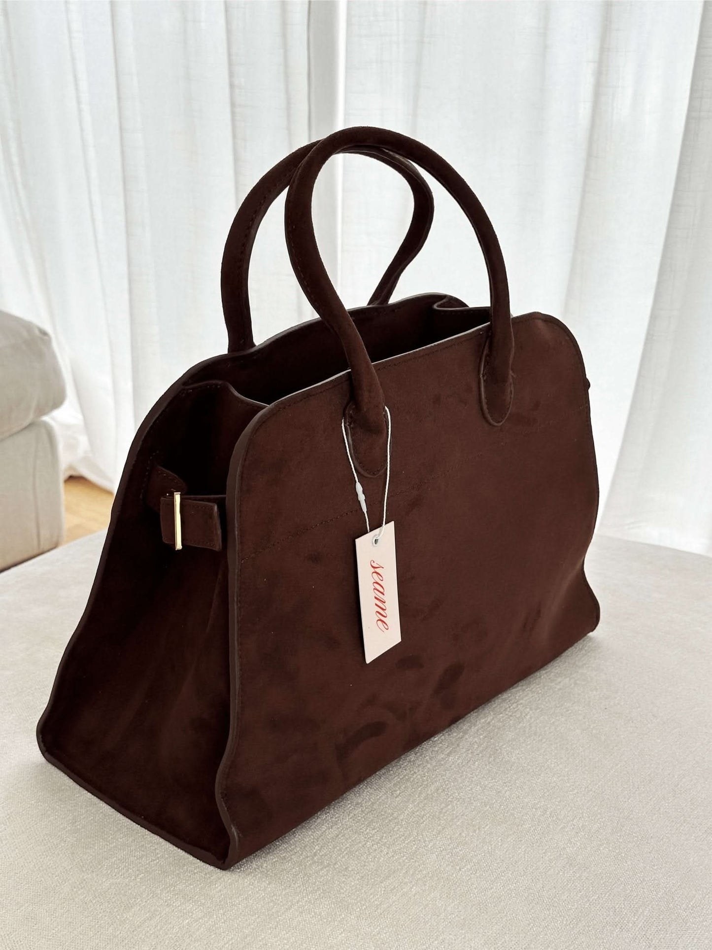 Große Handtasche mit Henkeln und Struktur-Oberfläche