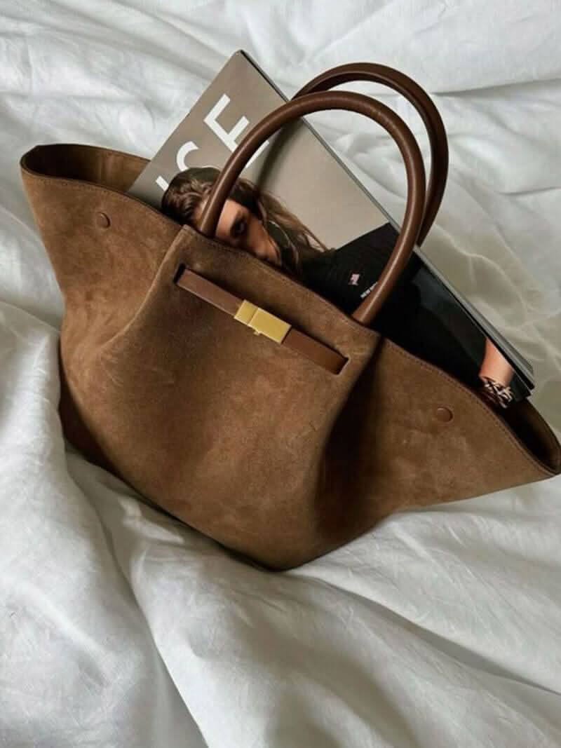 Handtasche mit Tragegriffen und Schulterriemen
