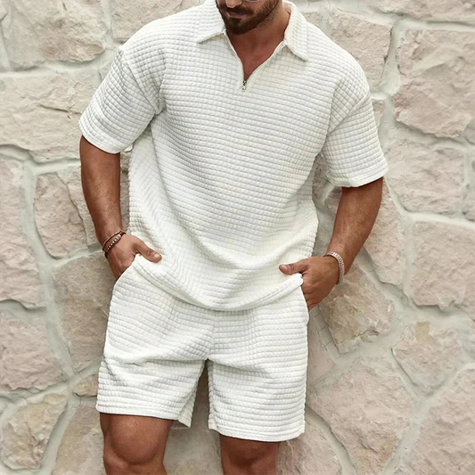 Zweiteiliges Set mit strukturiertem Oberteil und Shorts